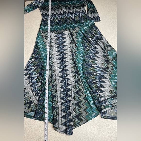 Monroe & Main Dress Zig Zag Long Sleeve Maxi Length Size 8 - Picture 9 of 13